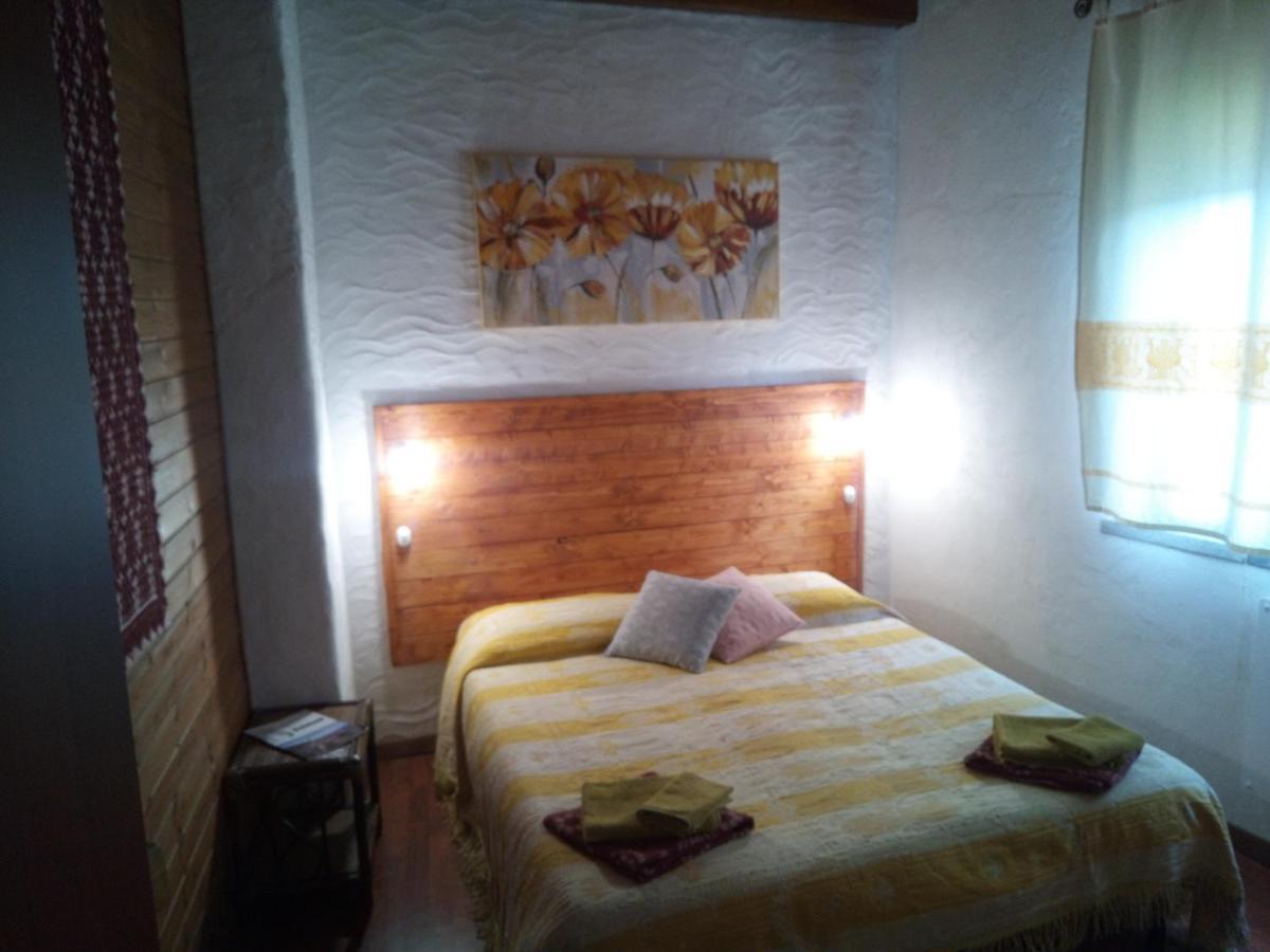 B&B Baddesalighes Bolotana ภายนอก รูปภาพ