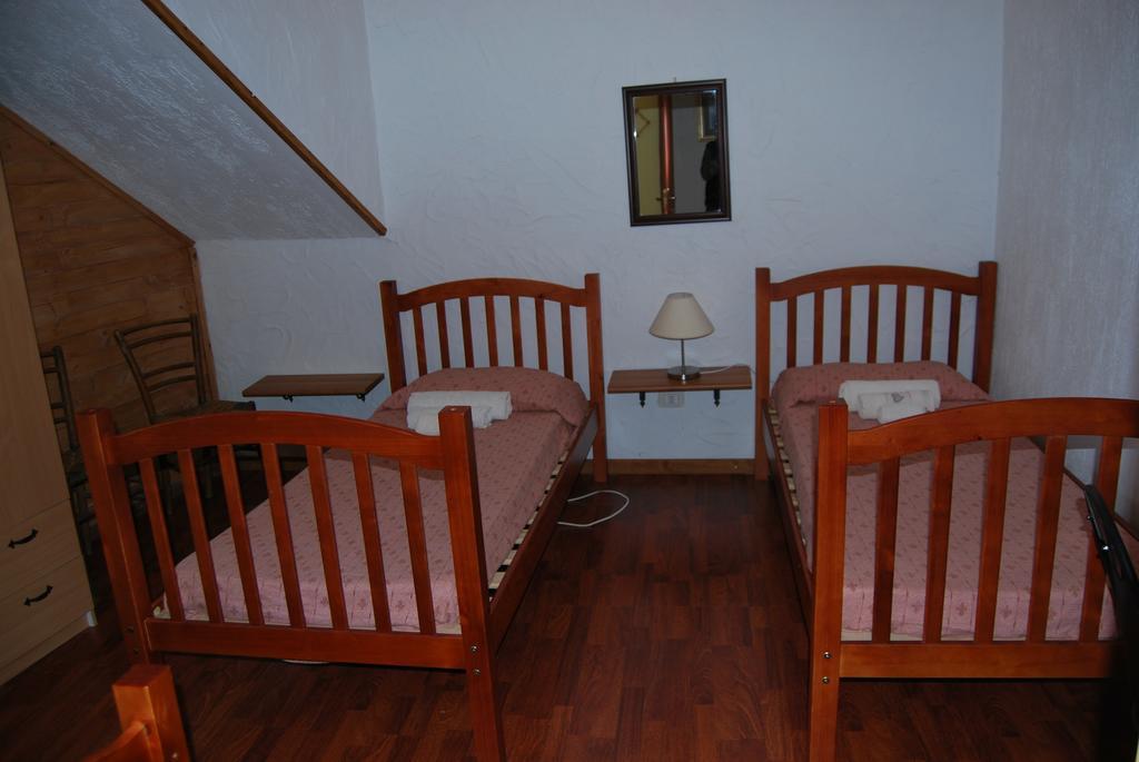 B&B Baddesalighes Bolotana ห้อง รูปภาพ